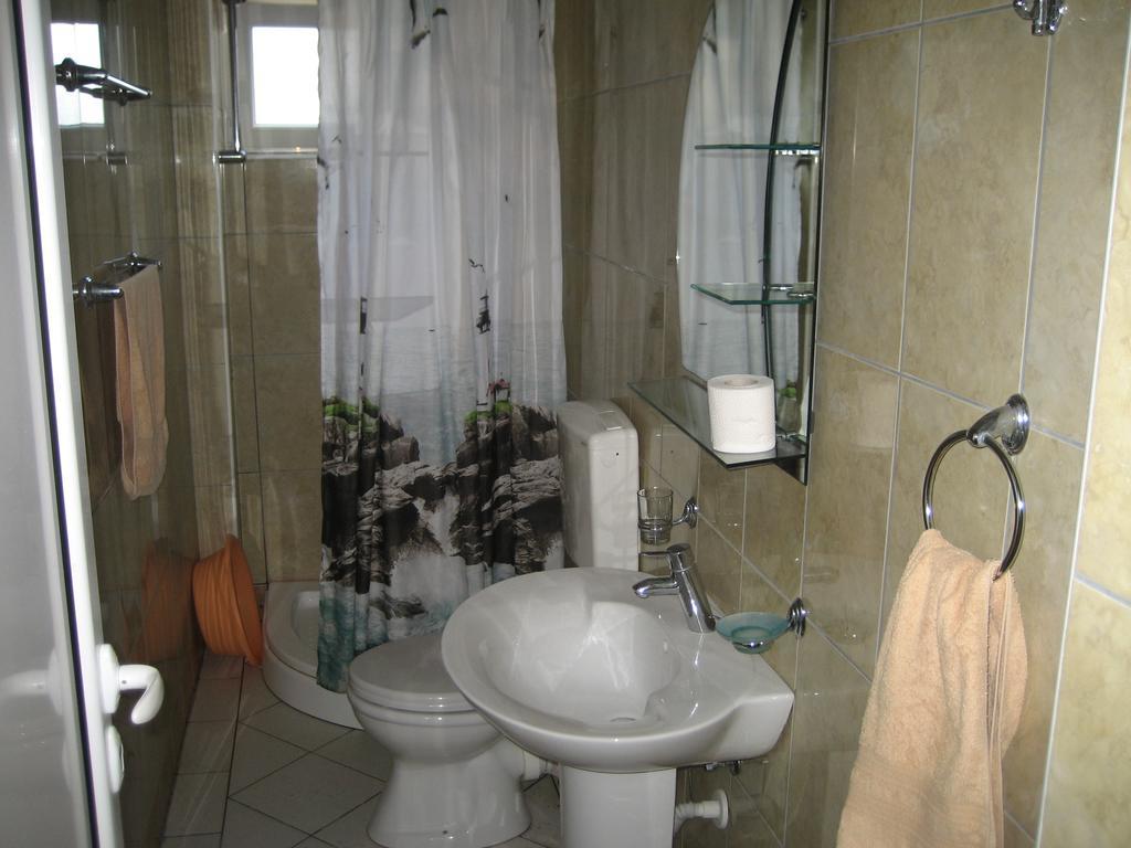 Guest House Vila Mimoza ウルツィニ エクステリア 写真